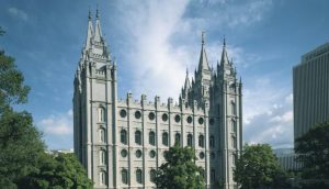 モルモン教の神殿での礼拝