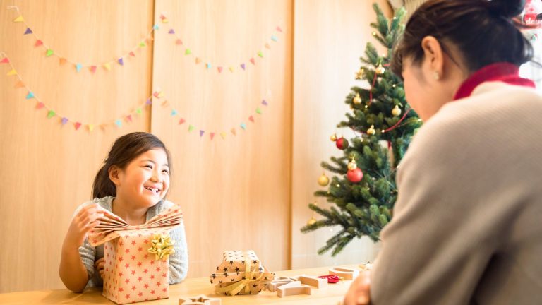 子供にクリスマスの本当の意味を教えるために、親ができることはある